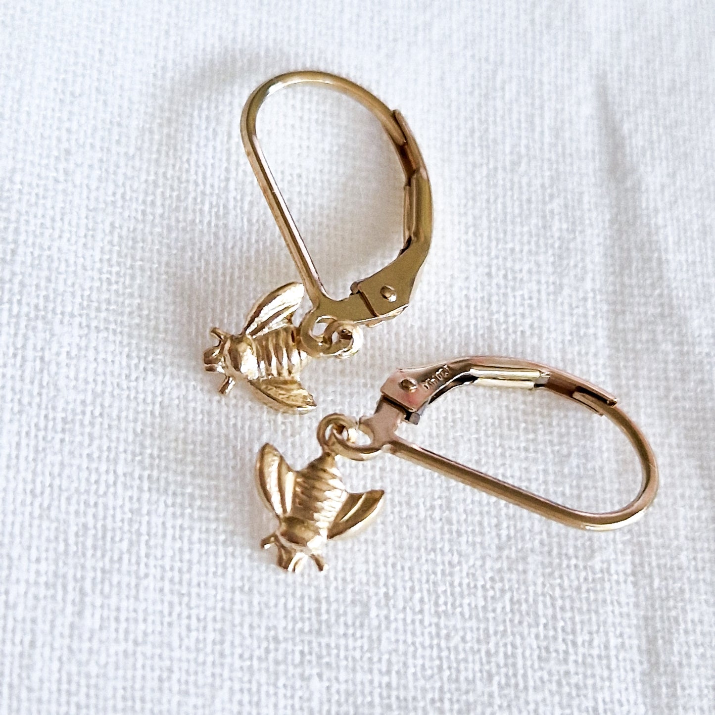 THE LUXURY MINI BEE' EARRINGS